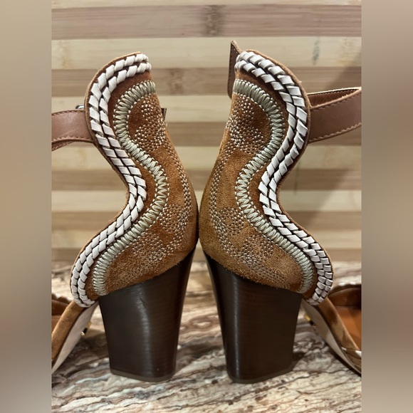 Sergio Rossi Suede Ankle Strap Heels Block Heel Sandals Brown Size 6 - Picture 11 of 11